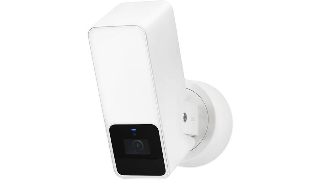 white outdoor floodlight camera